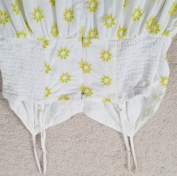 Old Navy eyelet dress - XSP - Picture 6 of 8